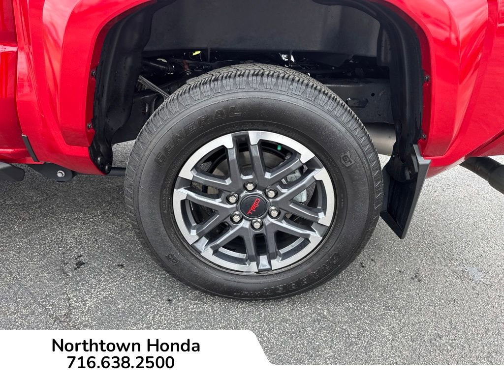 Used 2024 Toyota Tacoma TRD Sport w/ TRD Sport Premium Package AWD/4WD image 13
