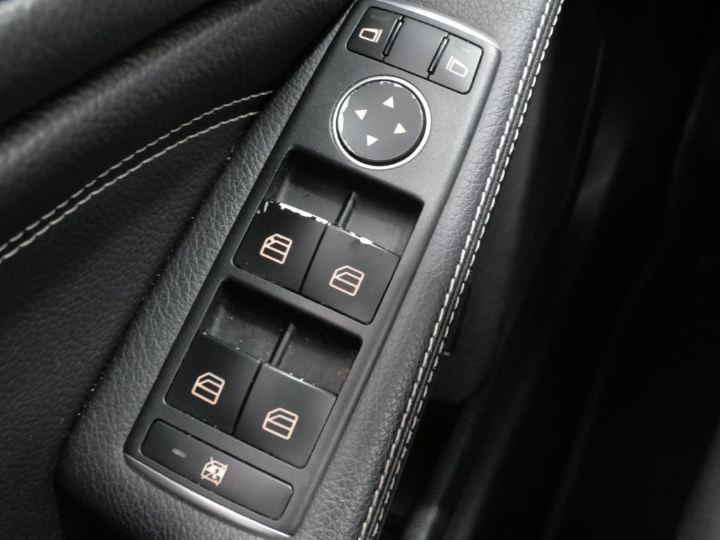 Used 2019 Mercedes-Benz CLA 250 4MATIC image 14