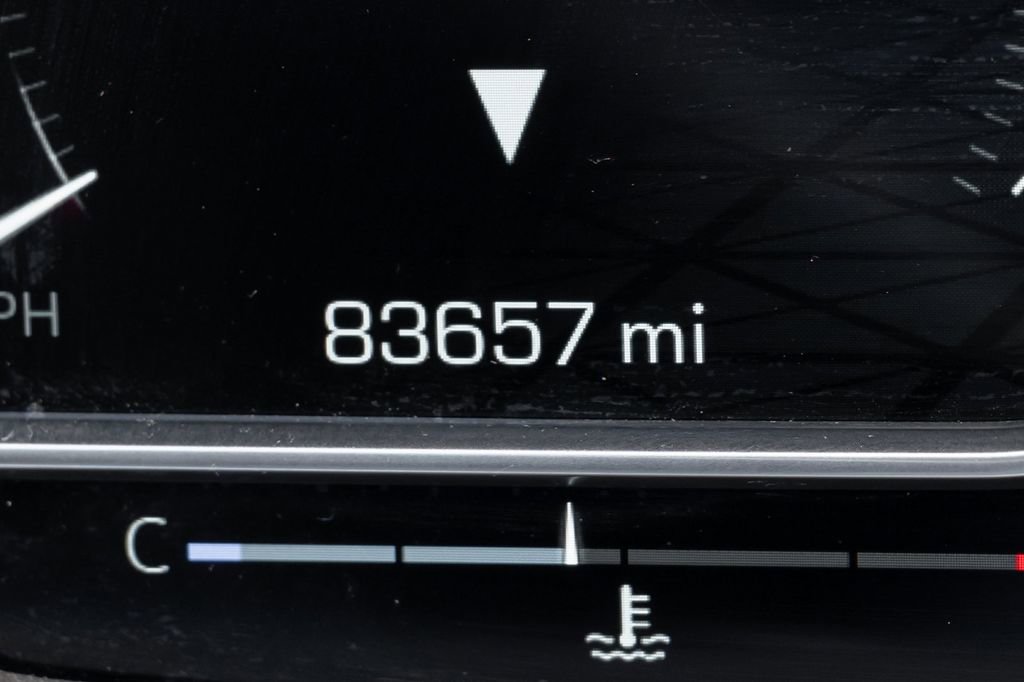 Used 2022 GMC Yukon XL SLE w/ Gmc Pro Safety Plus Package image 29