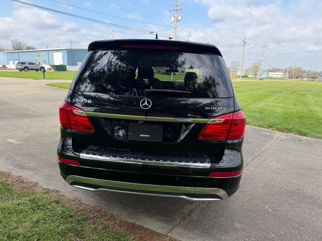 Used 2016 Mercedes-Benz GL 320 BlueTEC 4MATIC w/ Premium I Package image 6