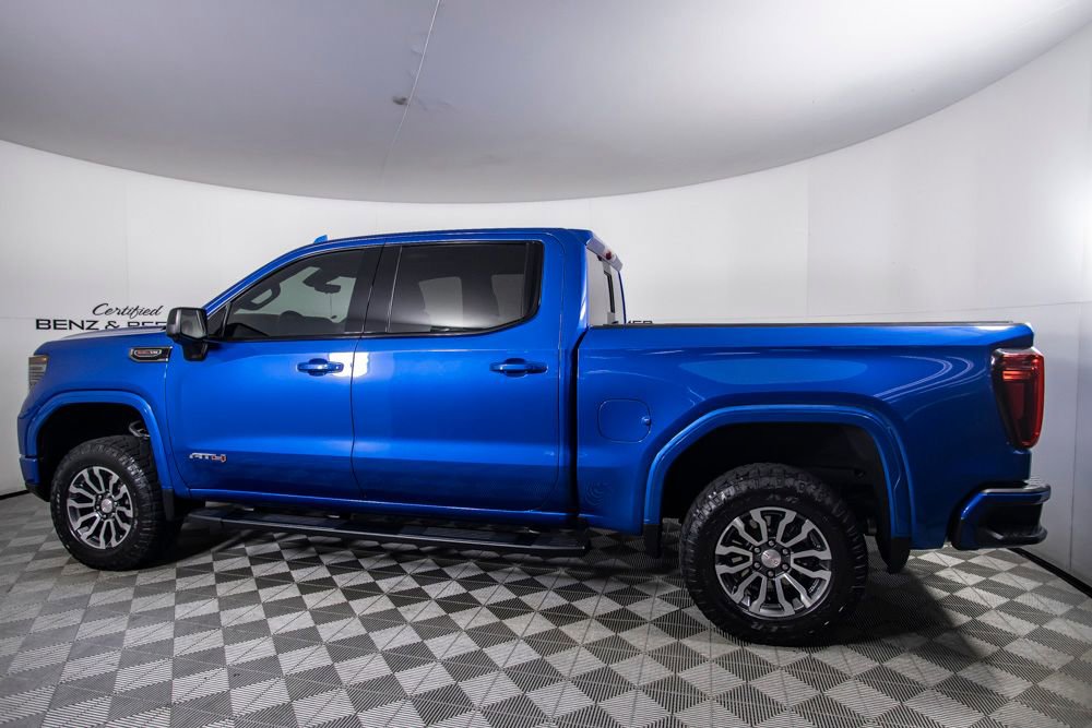 Used 2023 GMC Sierra 1500 AT4 w/ Technology Package AWD/4WD image 11