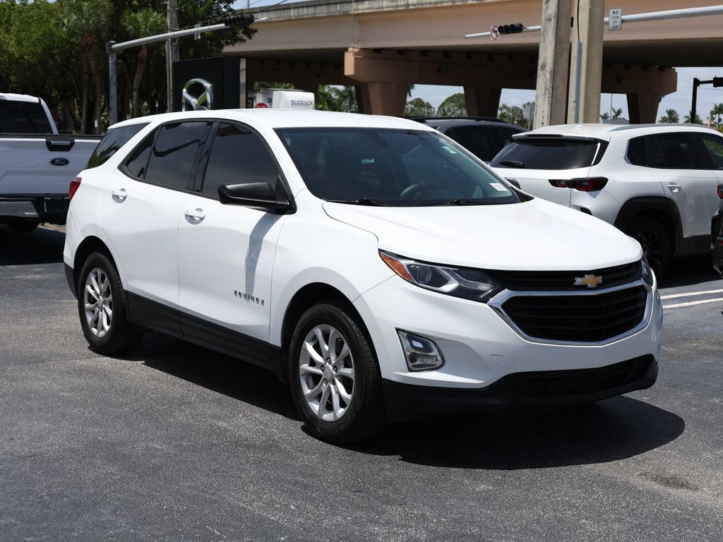 Used 2019 Chevrolet Equinox LS FWD image 2