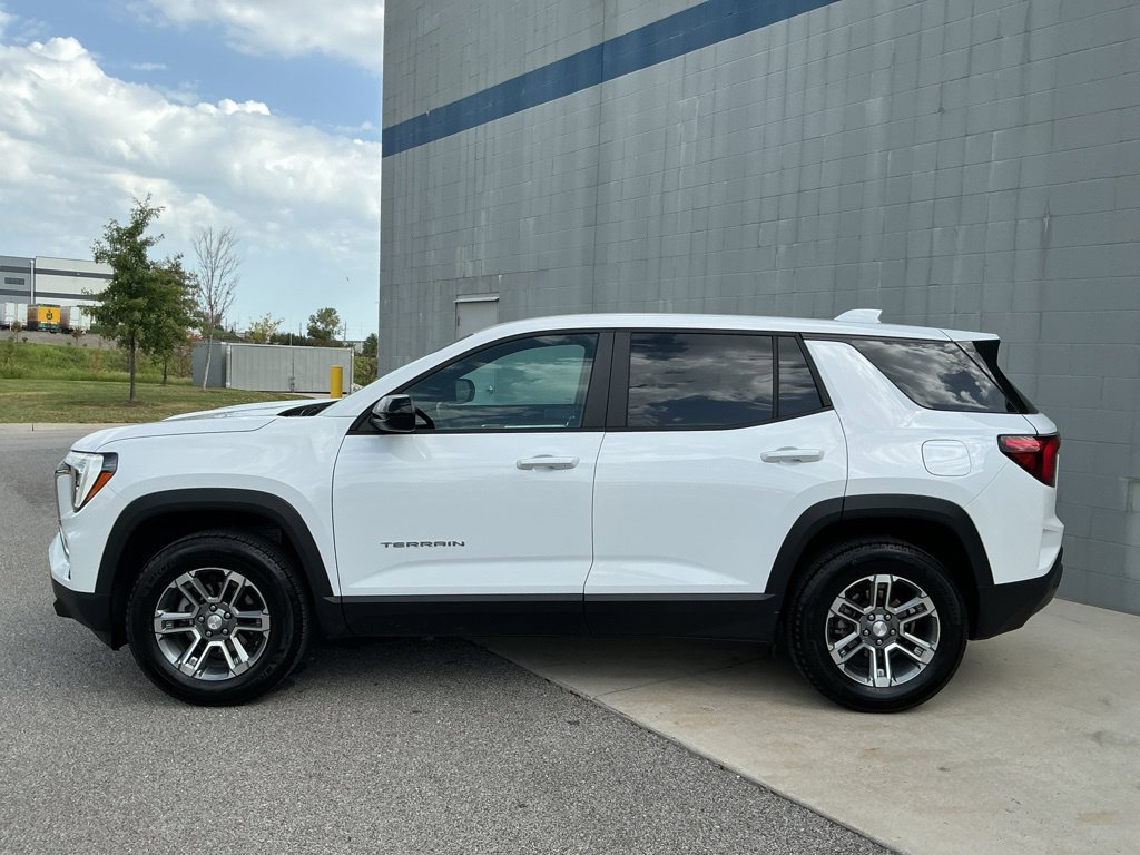 Used 2026 GMC Terrain Elevation FWD image 7