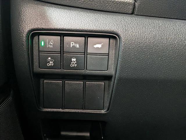 Used 2020 Honda CR-V Touring image 17