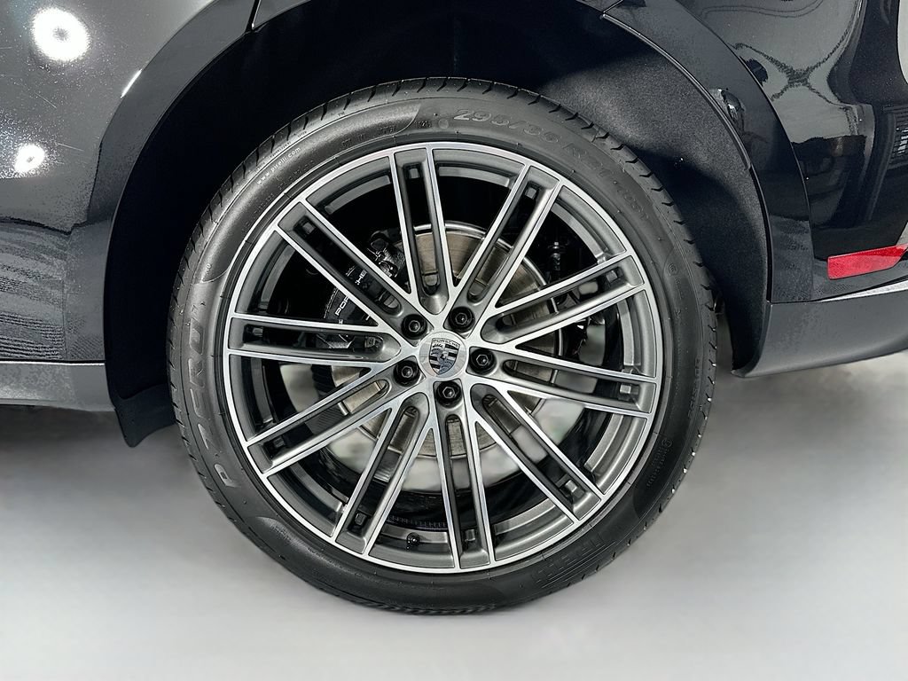 New 2026 Porsche Macan AWD/4WD image 33