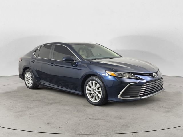 Used 2021 Toyota Camry LE FWD image 7
