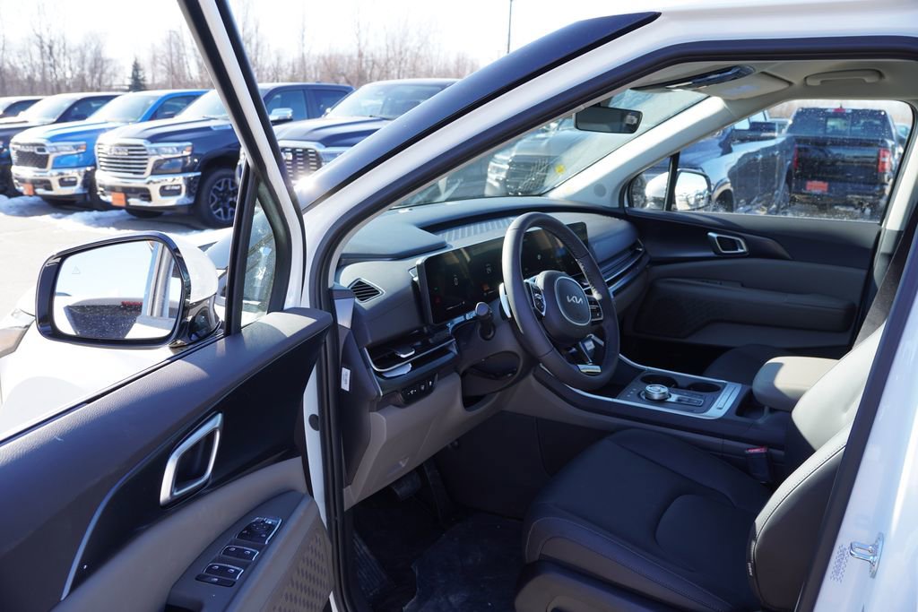 New 2026 Kia Carnival LXS FWD image 10