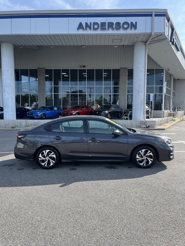 Used 2024 Subaru Legacy Premium image 2