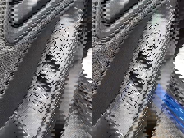 Used 2021 Nissan Rogue S image 8