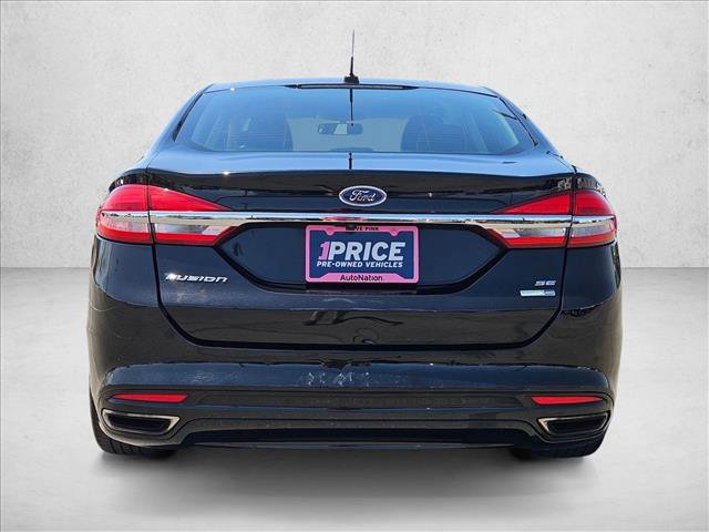 Used 2017 Ford Fusion SE w/ Fusion SE Technology Package AWD/4WD image 7