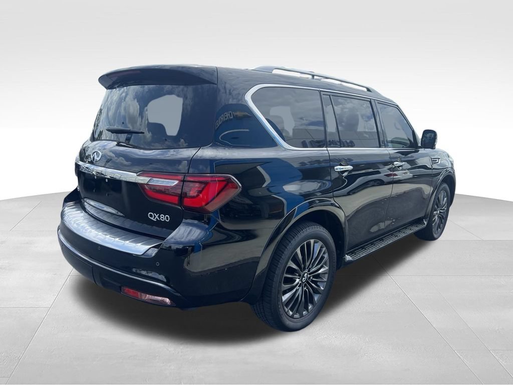 Used 2024 INFINITI QX80 Sensory AWD/4WD image 11