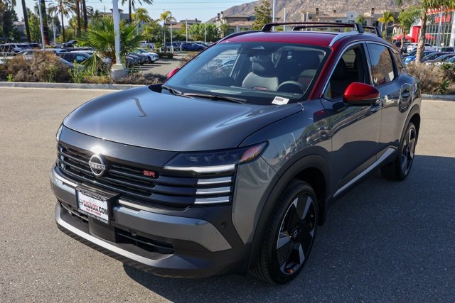 New 2025 Nissan Kicks SR image 8