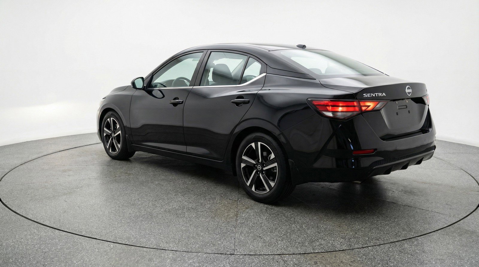 Used 2025 Nissan Sentra SV FWD image 6