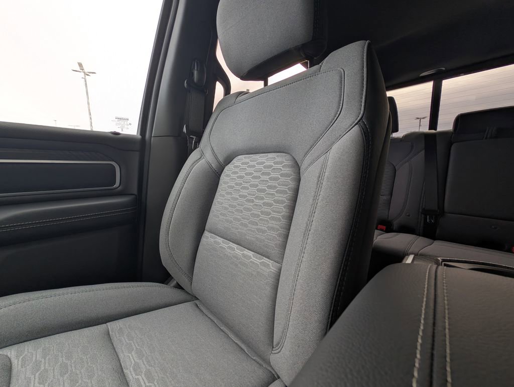 New 2026 RAM 1500 4x4 Crew Cab image 11