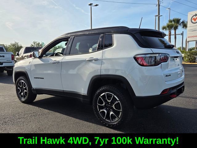 Certified 2025 Jeep Compass Trailhawk w/ Sun & Sound Group AWD/4WD image 5