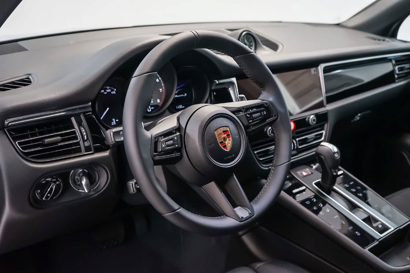New 2026 Porsche Macan S AWD/4WD image 4