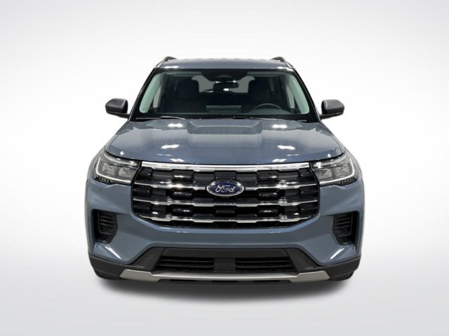 New 2026 Ford Explorer Active RWD image 3