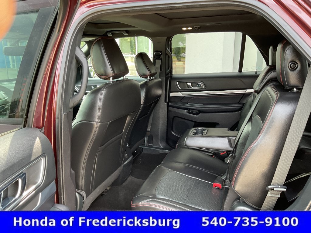 Used 2018 Ford Explorer Sport AWD/4WD image 31