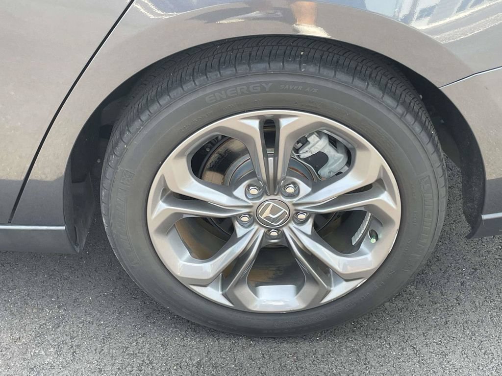 Used 2024 Honda Accord EX image 9