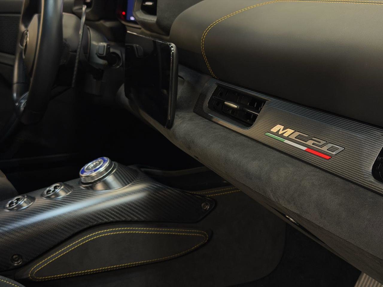 Used 2022 Maserati MC20 Coupe image 28