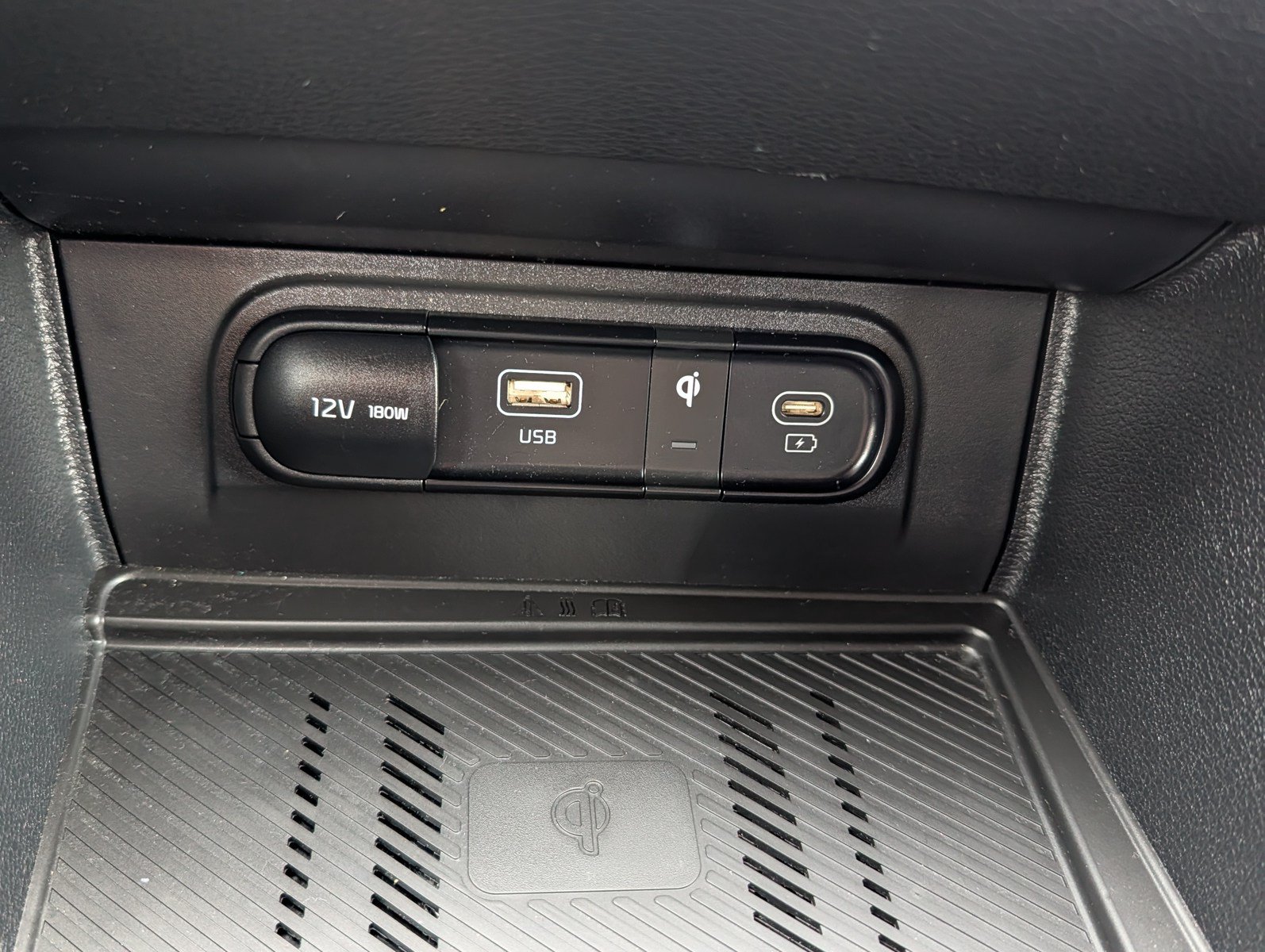 Used 2023 Kia Sportage X-Line AWD/4WD image 35