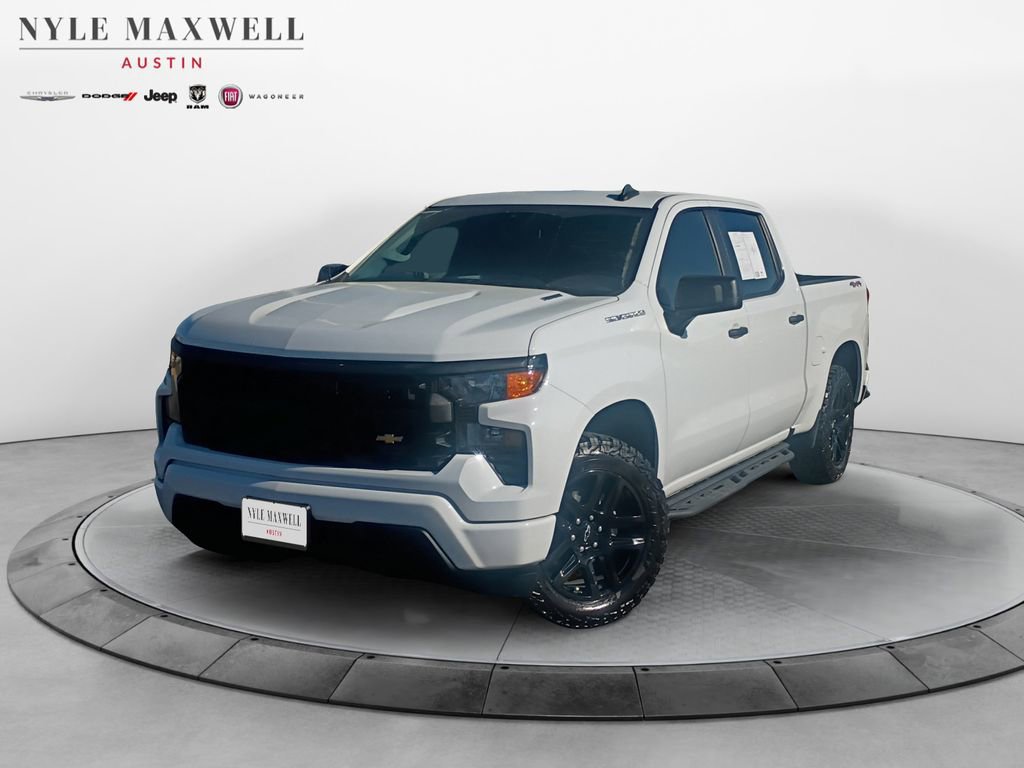 Used 2024 Chevrolet Silverado 1500 Custom image 1