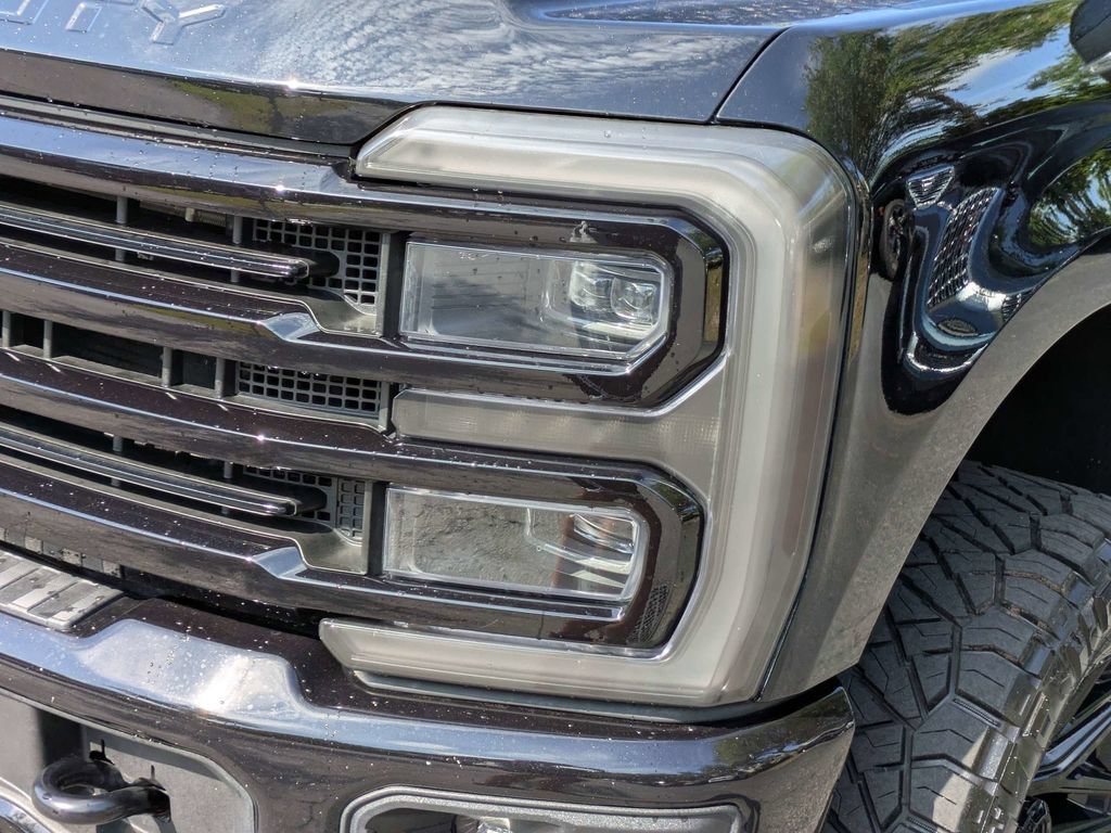 Used 2025 Ford F250 Platinum AWD/4WD image 9