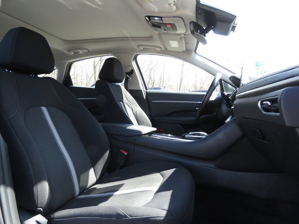 Used 2023 Hyundai Sonata SEL w/ Convenience Package FWD image 13