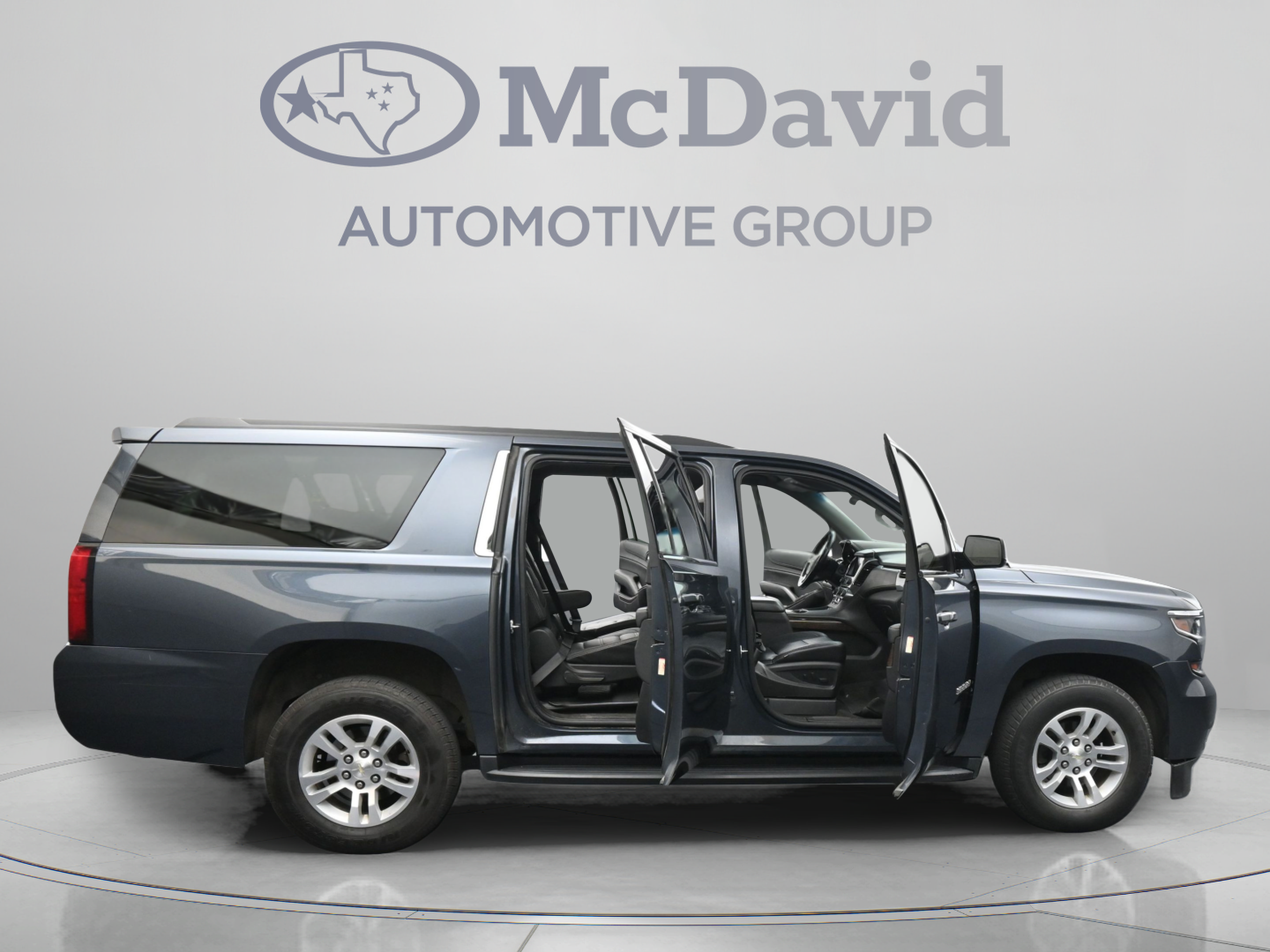 Used 2020 Chevrolet Suburban LS RWD image 41