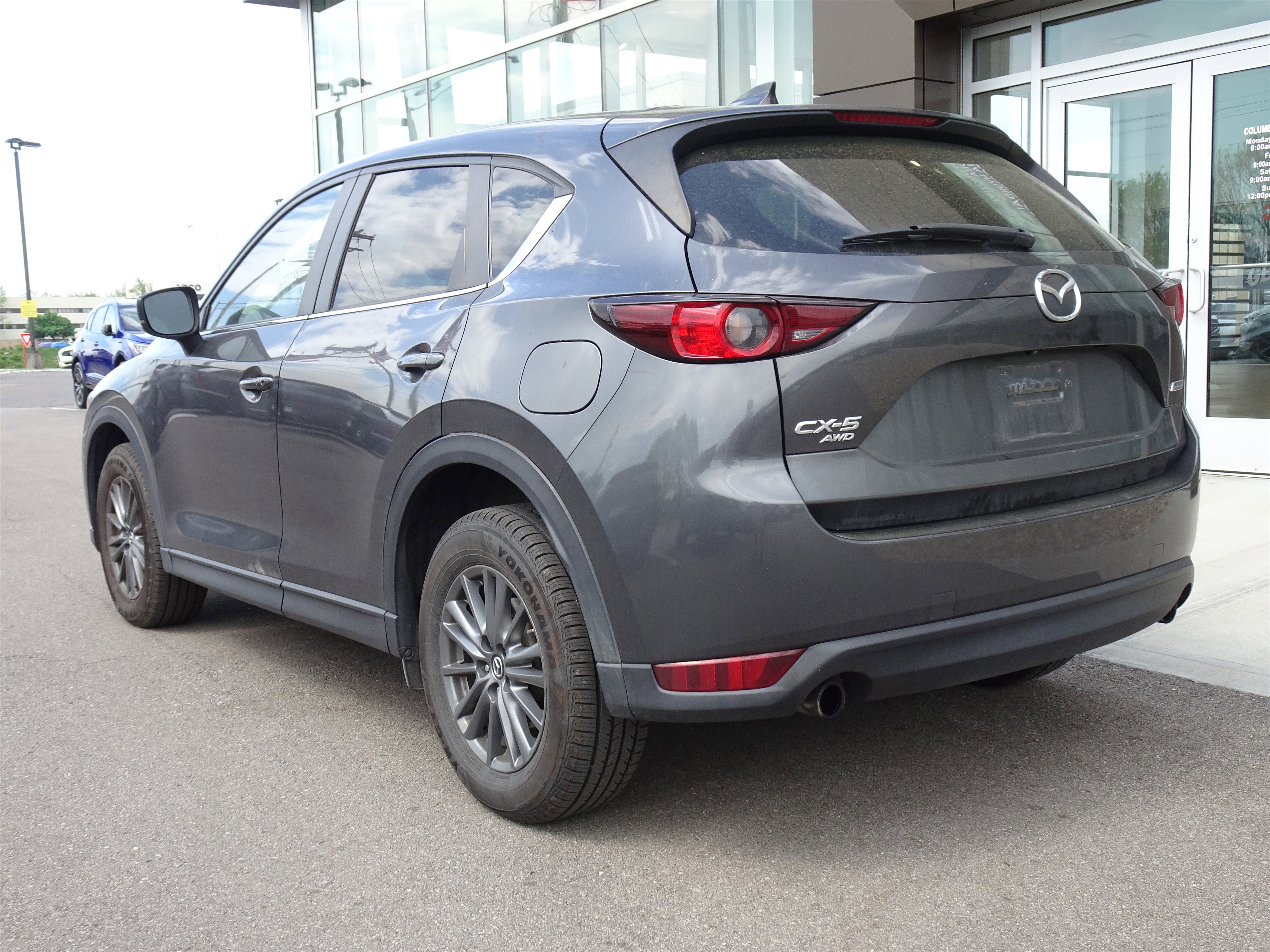 Used 2017 MAZDA CX-5 Touring image 3