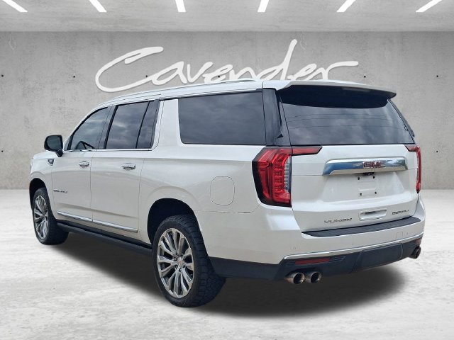 Used 2021 GMC Yukon XL Denali w/ Denali Premium Package AWD/4WD image 17