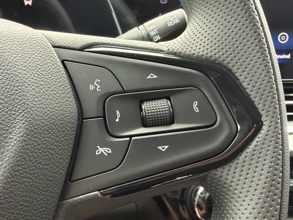 New 2026 Chevrolet Trax LT FWD image 29