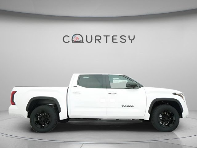 Used 2025 Toyota Tundra SR5 w/ SR5 Premium Package RWD image 29