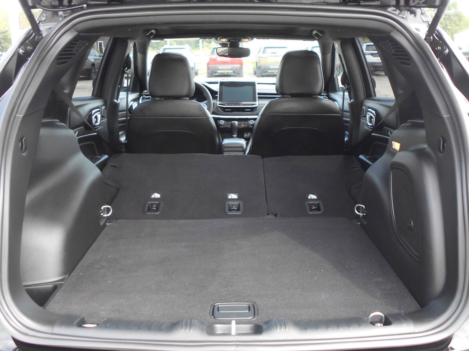 Certified 2023 Jeep Compass High Altitude AWD/4WD image 14