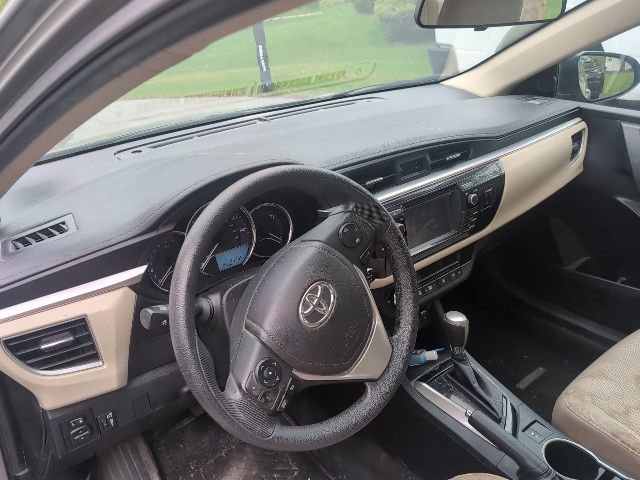 Used 2015 Toyota Corolla LE FWD image 6