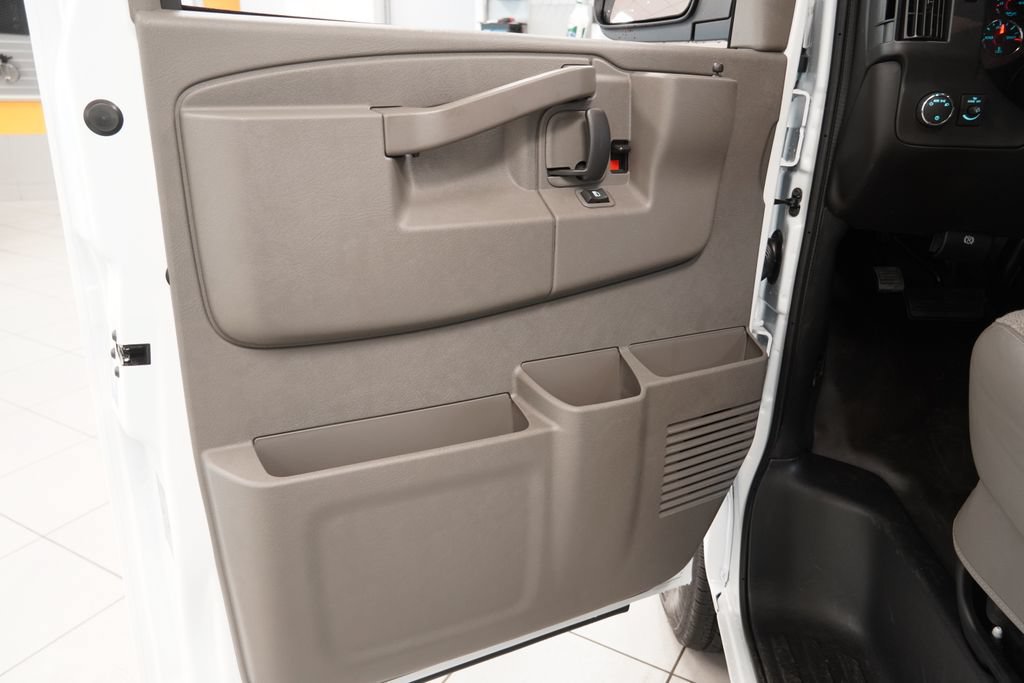 New 2026 Chevrolet Express 2500 RWD image 15