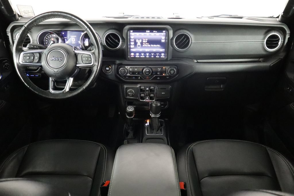 Used 2023 Jeep Wrangler Unlimited Sahara w/ Cold Weather Group AWD/4WD image 13