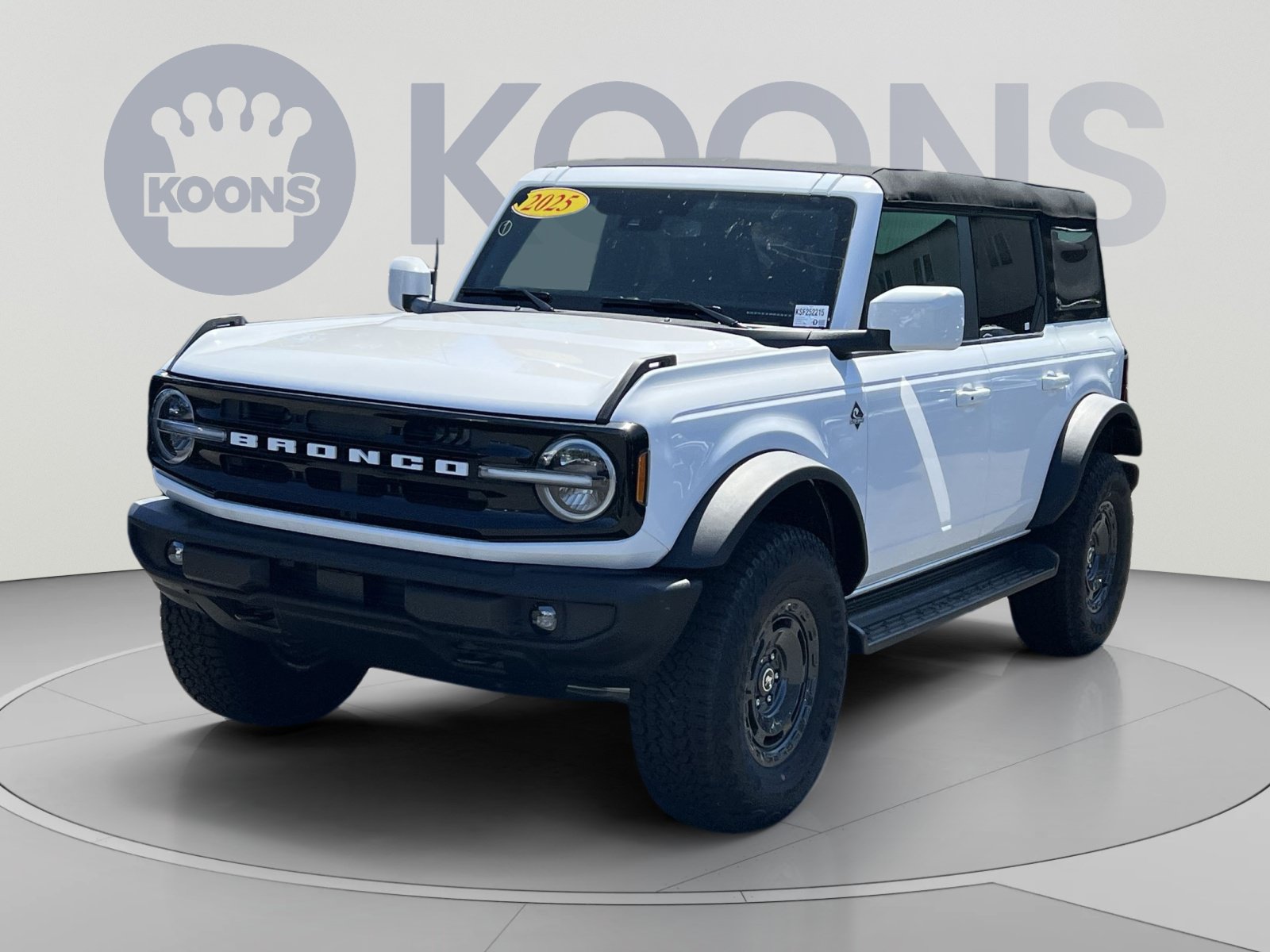 New 2025 Ford Bronco Outer Banks w/ Sasquatch Package