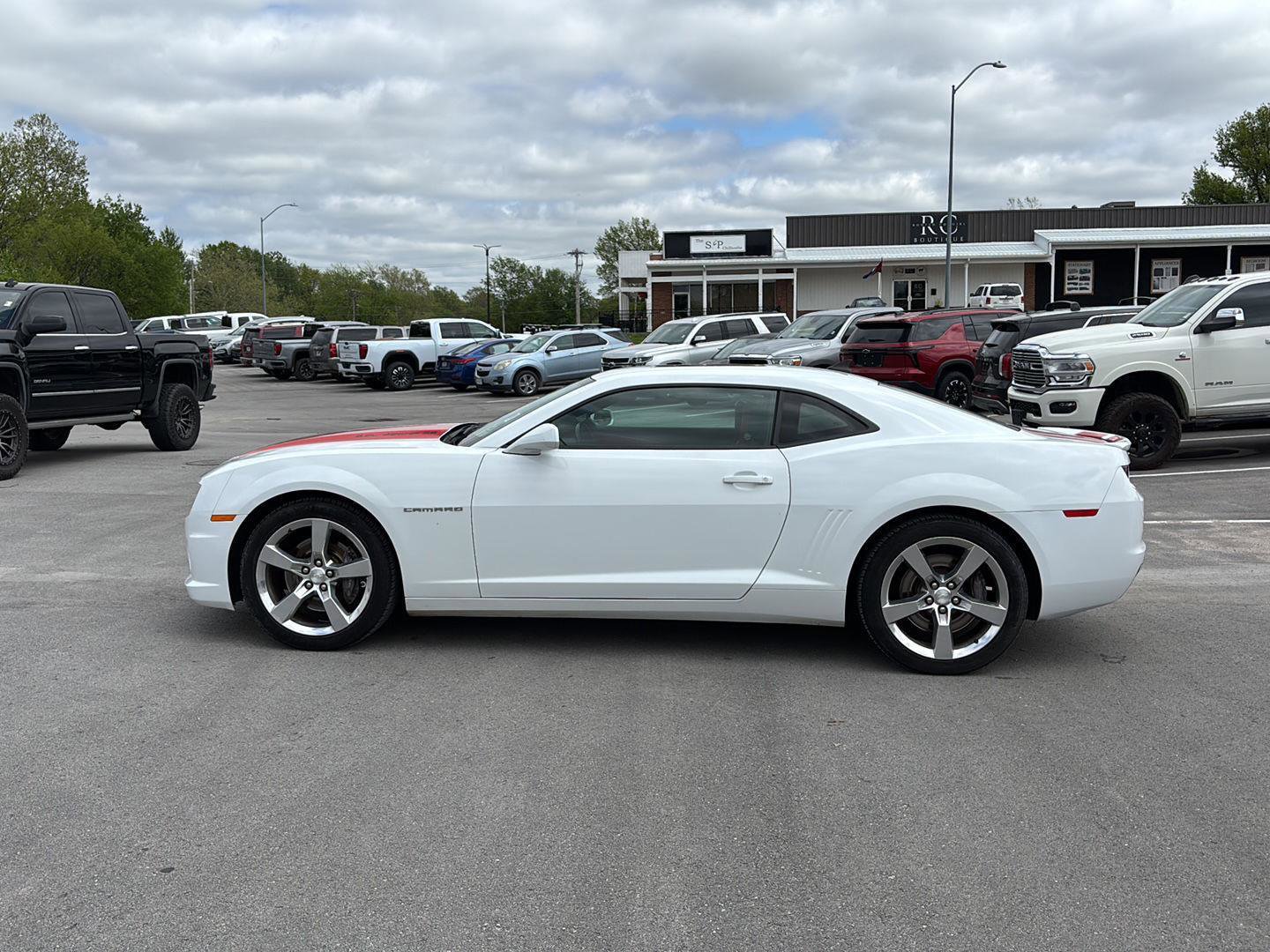 Used 2010 Chevrolet Camaro SS w/ RS Package image 2
