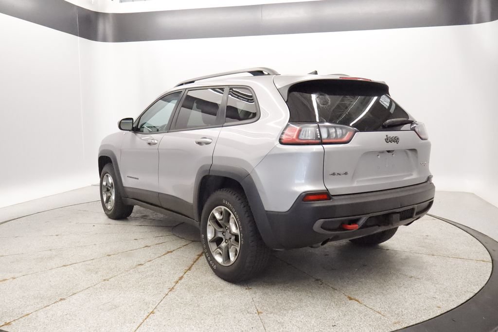 Used 2019 Jeep Cherokee Trailhawk w/ Comfort & Convenience Group AWD/4WD image 3
