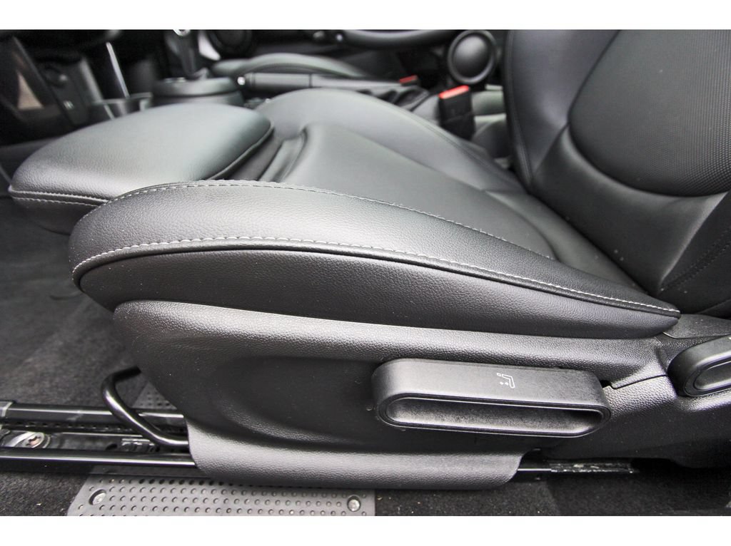 Used 2022 MINI Cooper S w/ Premium Package FWD image 25