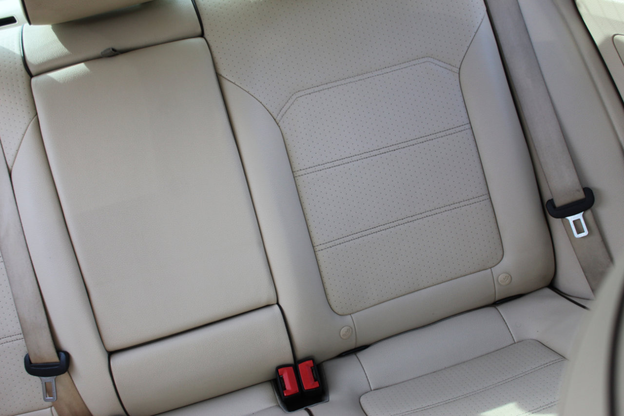 Used 2017 Volkswagen Passat 1.8T R-Line image 16