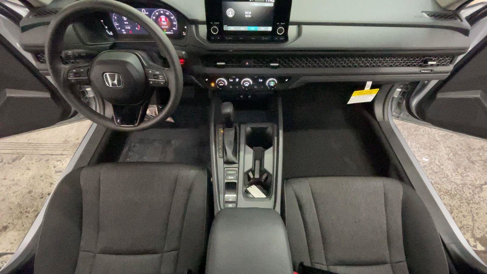 Certified 2025 Honda Accord SE image 26