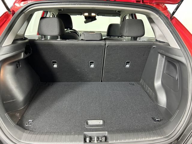 Used 2021 Hyundai Kona SE w/ Cargo Package FWD image 27