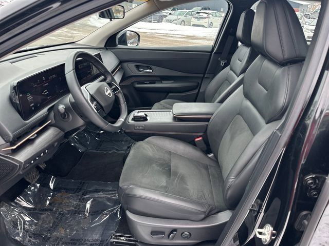Used 2024 Nissan Ariya AWD image 9
