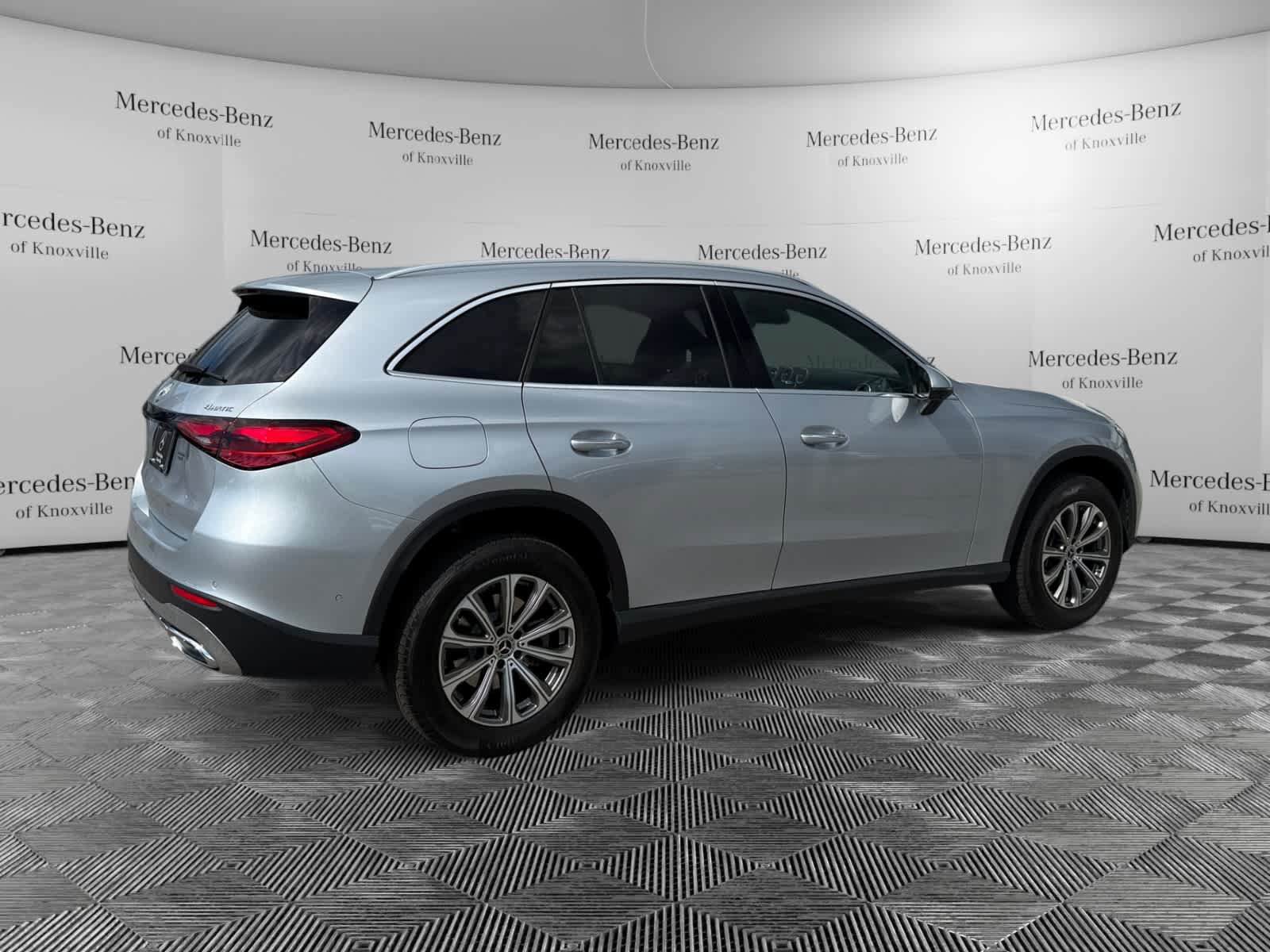 Certified 2023 Mercedes-Benz GLC 300 4MATIC image 4