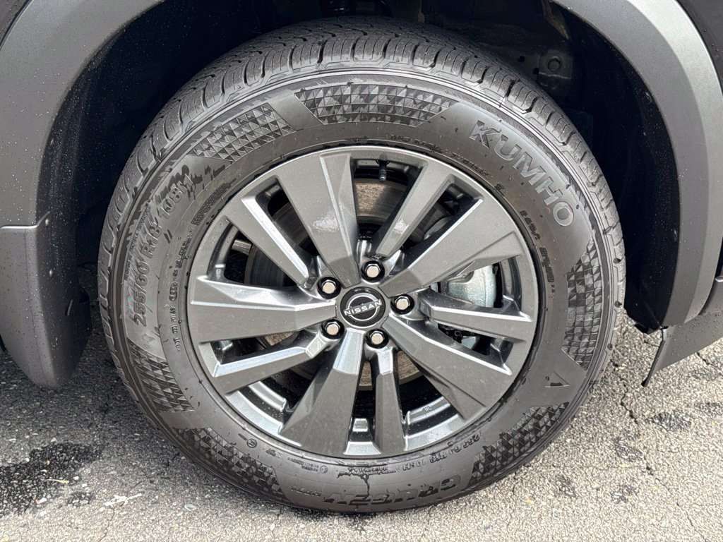New 2026 Nissan Pathfinder SV FWD image 9