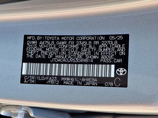 Used 2025 Toyota Prius Plug-In Hybrid FWD image 29