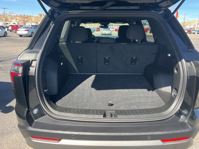 Used 2025 Chevrolet Equinox LT image 11