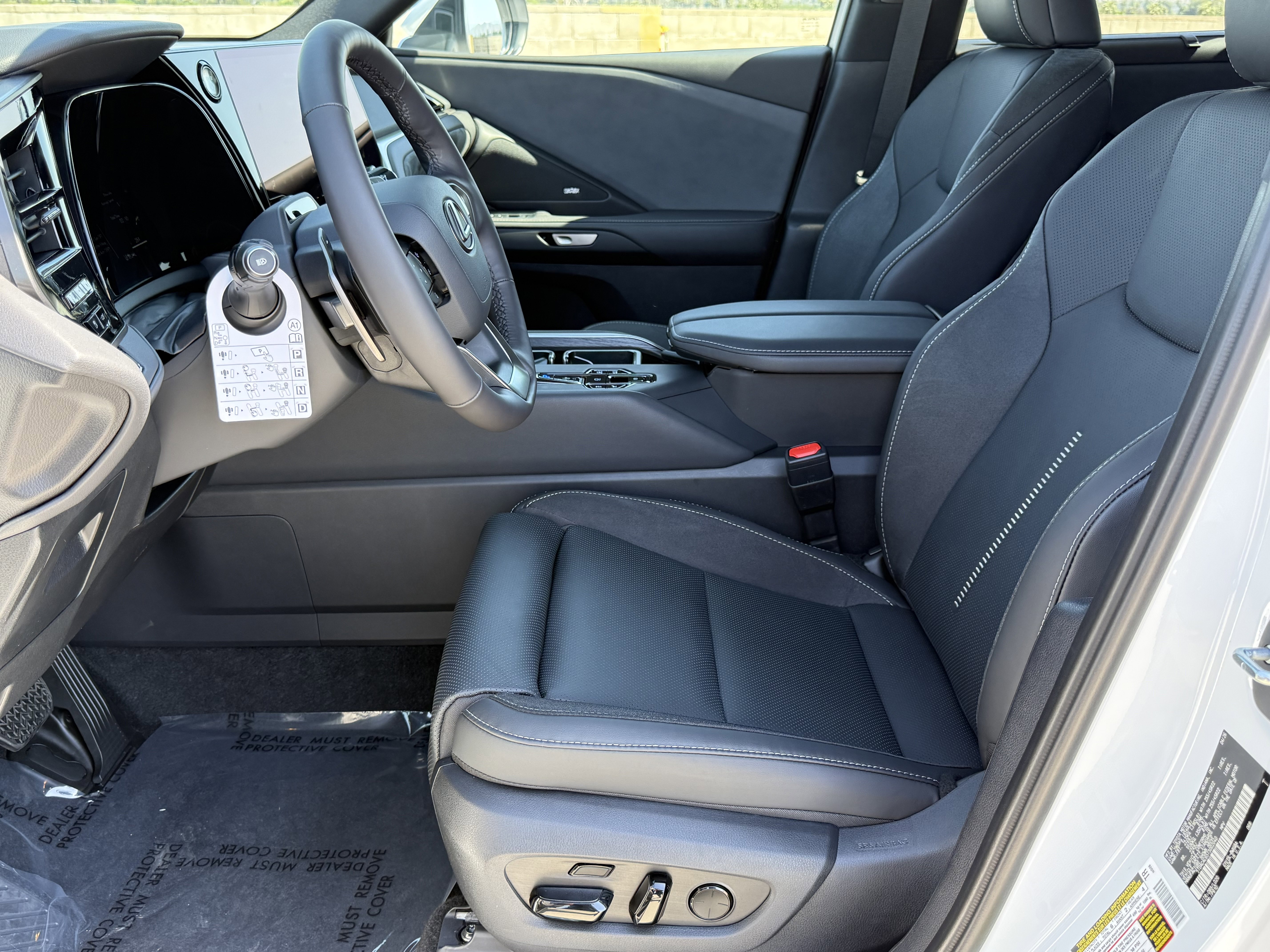New 2026 Lexus TX 550h AWD Plug-In Hybrid image 18